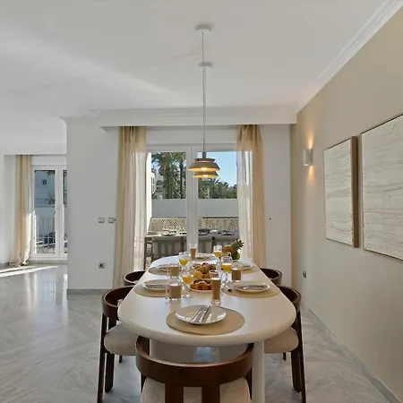 Banus Grand Luxury Apartment Marbella